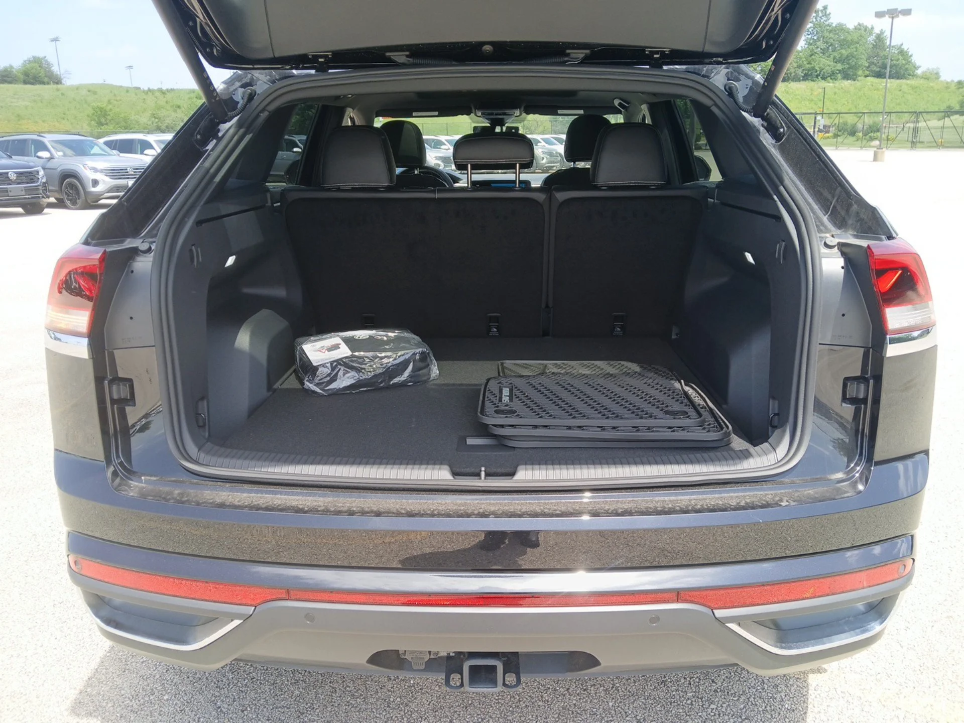 2026 Volkswagen Atlas Cross Sport SE w/Tech - Photo 23