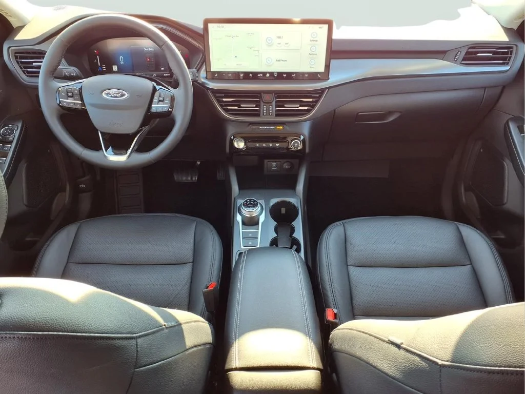 Used 2023 White Ford Active image 11