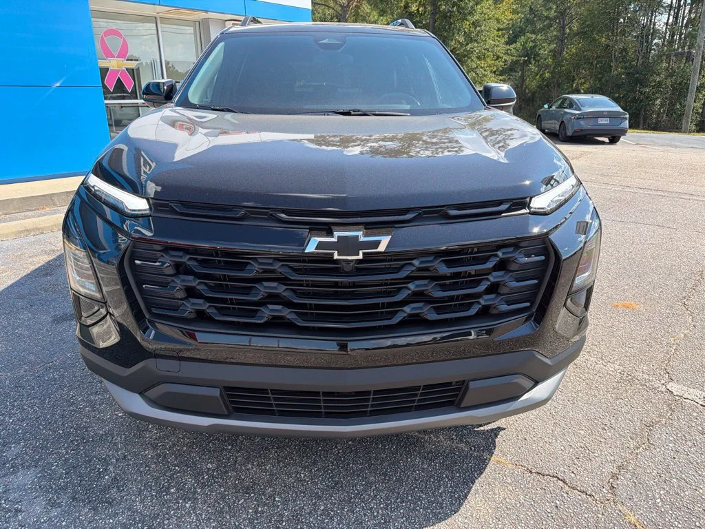 New 2027 Mosaic Black Metallic Chevrolet LT image 8