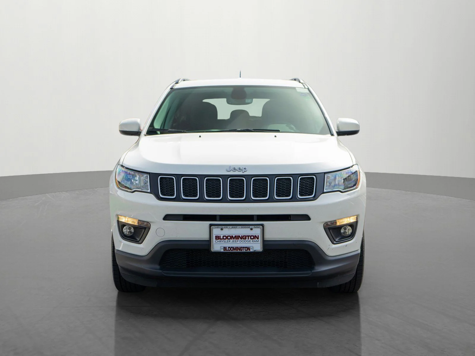 Used 2019 Jeep Compass Latitude with VIN 3C4NJDBB1KT729123 for sale in Minneapolis, Minnesota
