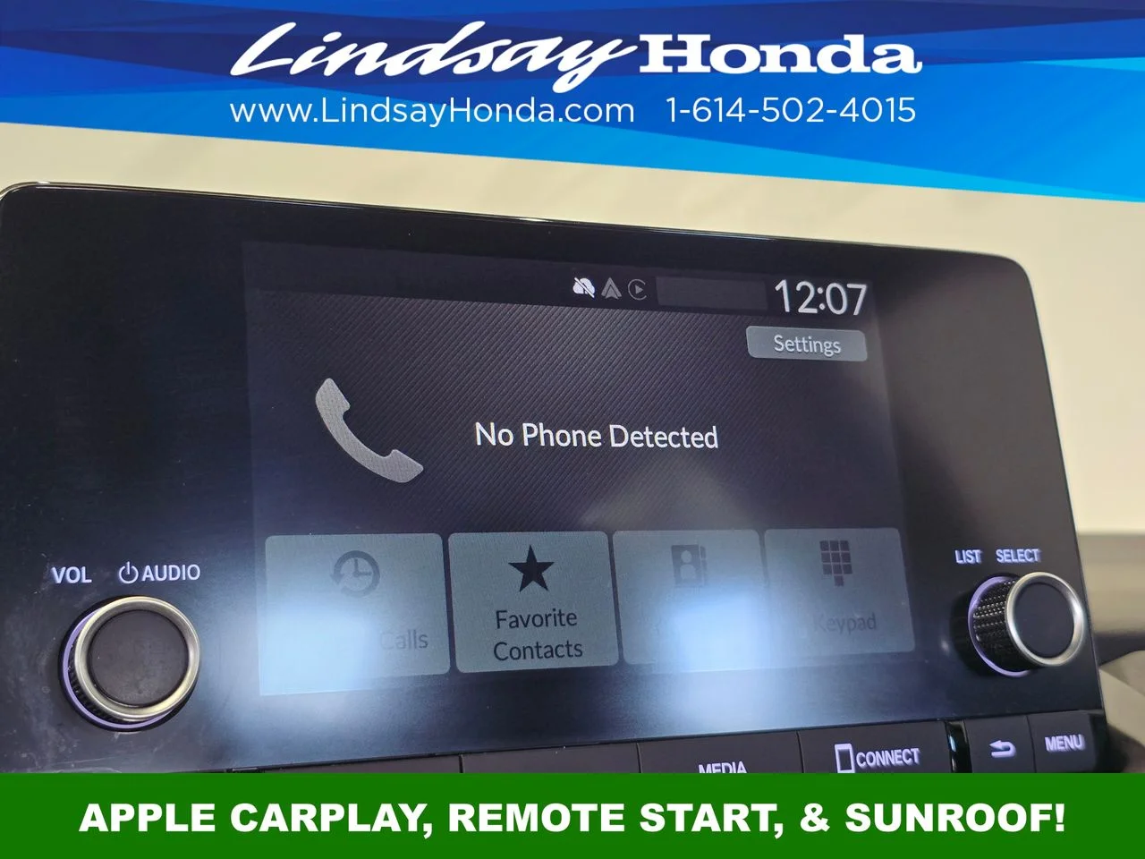 Used 2023 Platinum White Pearl Honda EX image 17