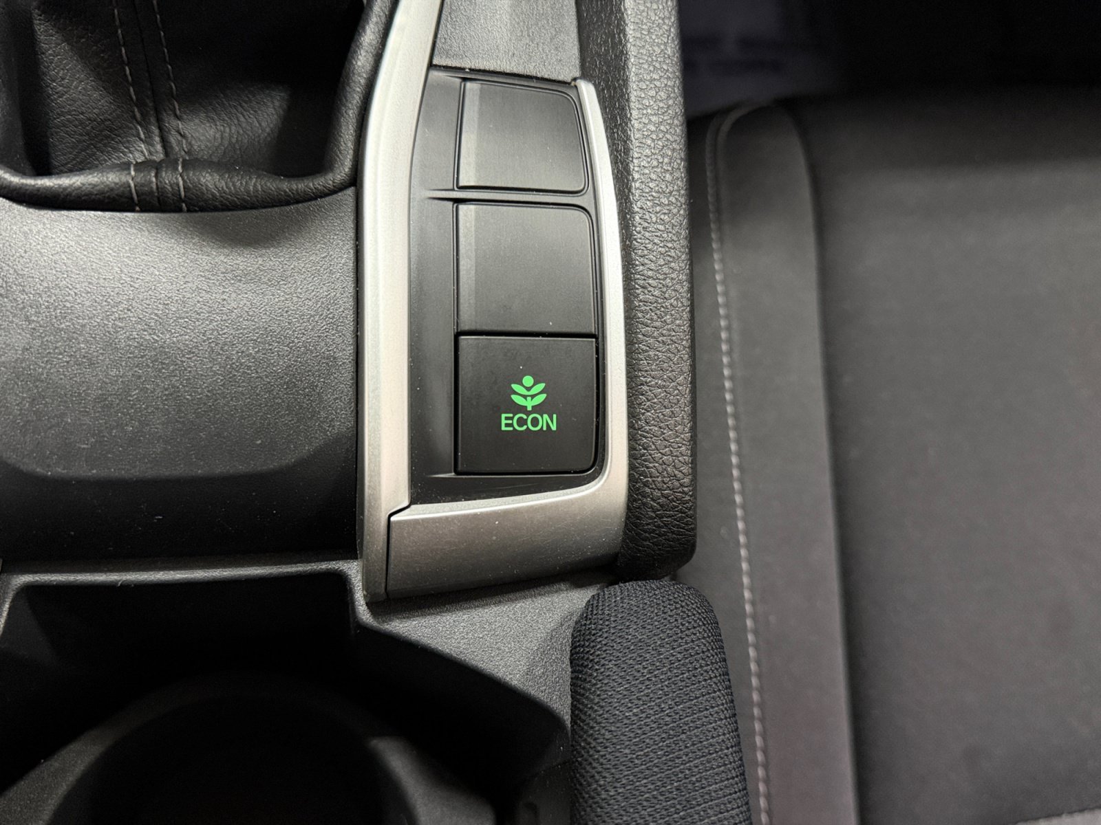 2016 Honda Civic LX - Photo 23