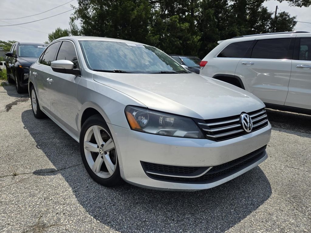 Used 2014 Silver Volkswagen  image 1