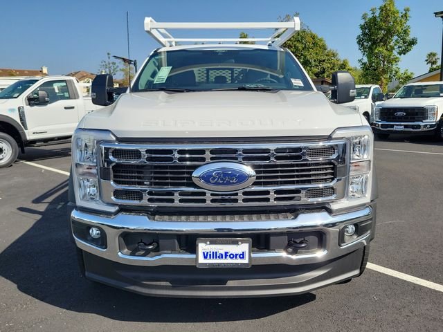 New 2026 Oxford White Ford F-550® XL image 28