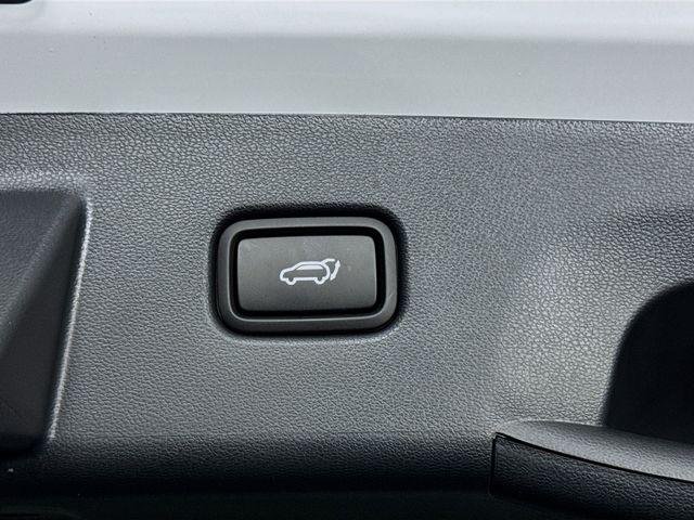 New 2026 White Hyundai SEL Convenience image 41
