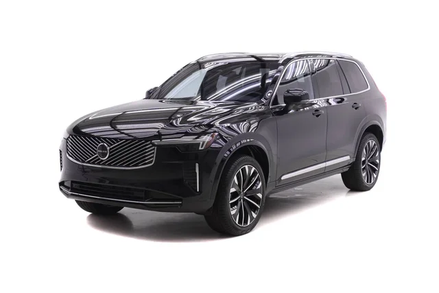 2025 Volvo XC90 B5 Plus