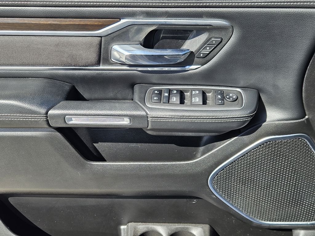 Used 2022 Silver Ram Laramie image 23