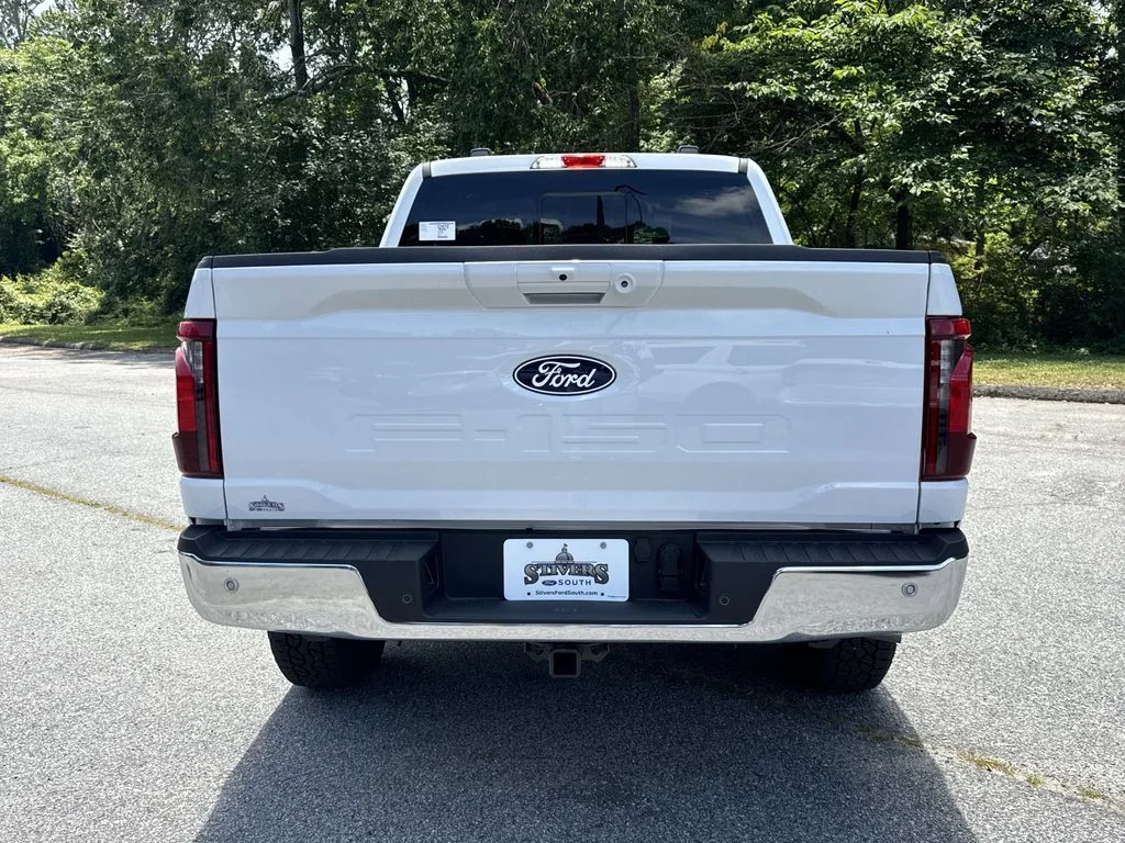 New 2026 White Ford XLT image 6