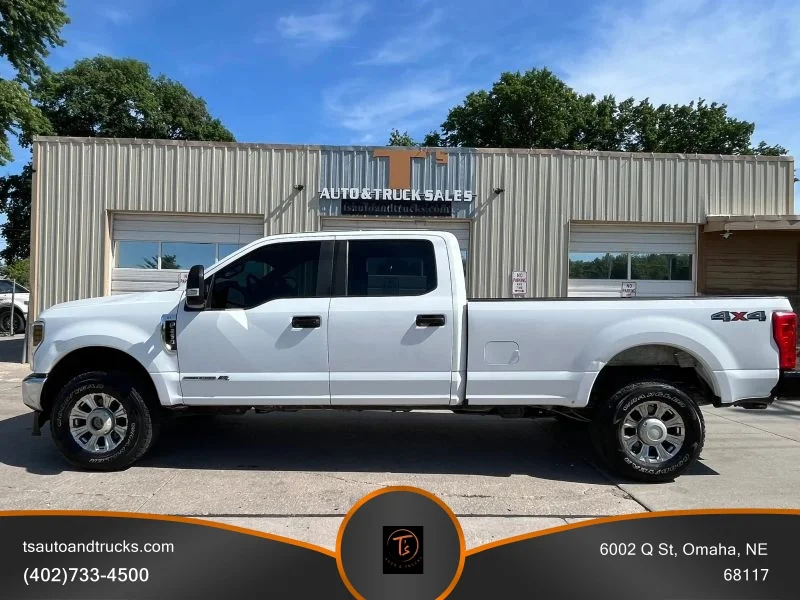2019 Ford F-250 XL 4x4 Crew Cab 8' Box's photo