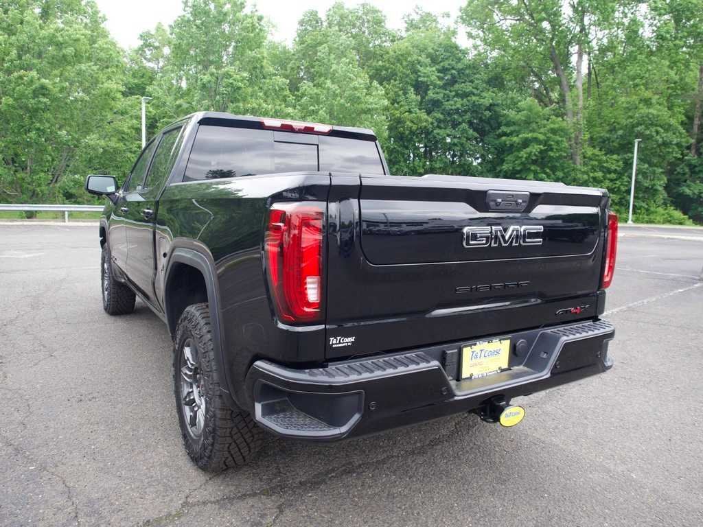 2026 GMC Sierra 1500 AT4X - Photo 8