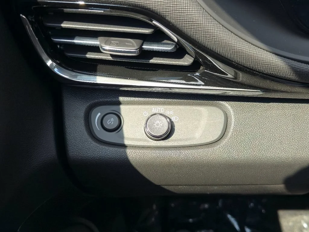 2026 Buick Envista Sport Touring - Photo 18