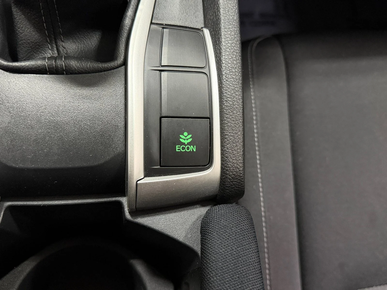 Used 2016 Crystal Black Pearl Honda LX image 23