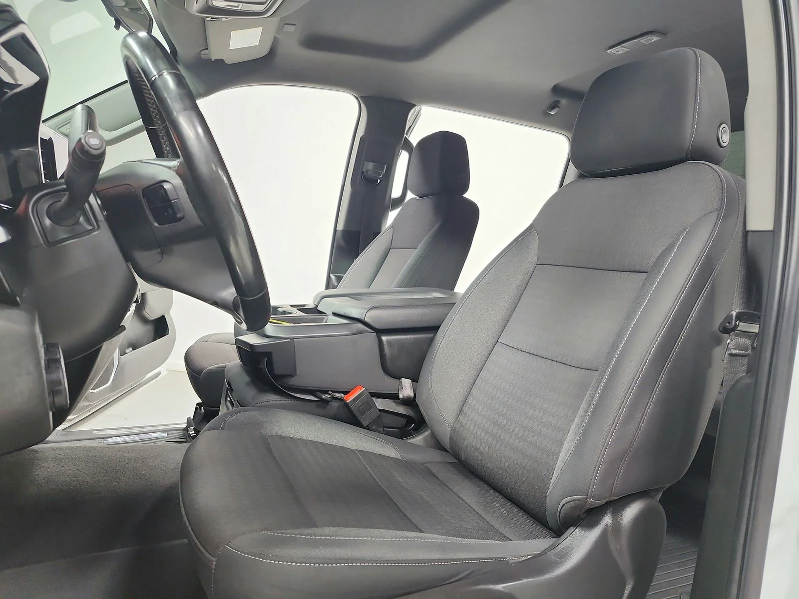 Used 2024 White Chevrolet LT image 19