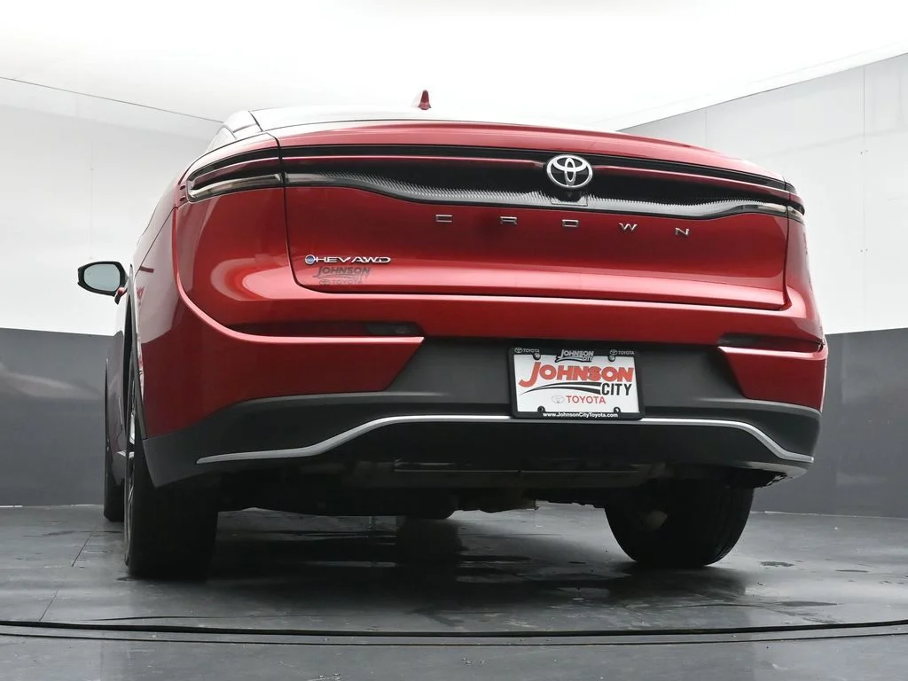 Used 2024 Red Toyota XLE image 35