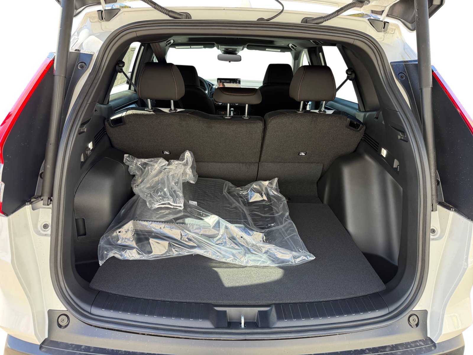 New 2027 Platinum White Pearl Honda TrailSport image 17