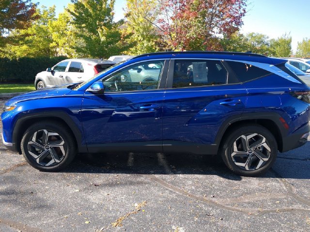 Certified Used 2024 Blue Hyundai SEL image 4