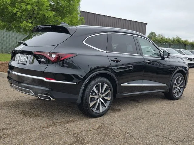 New 2026 Majestic Black Pearl Acura w/Technology Package image 5