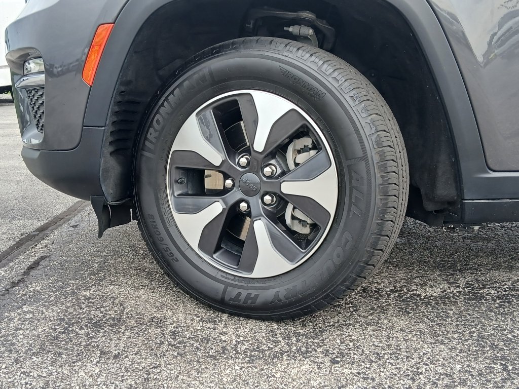 Used 2024 Baltic Gray Metallic Clearcoat Jeep 4xe image 9