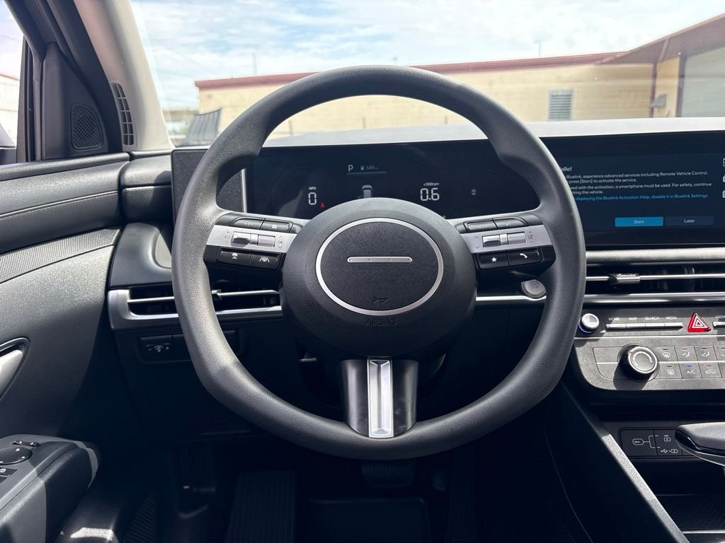 2025 Hyundai Tucson SE - Photo 18