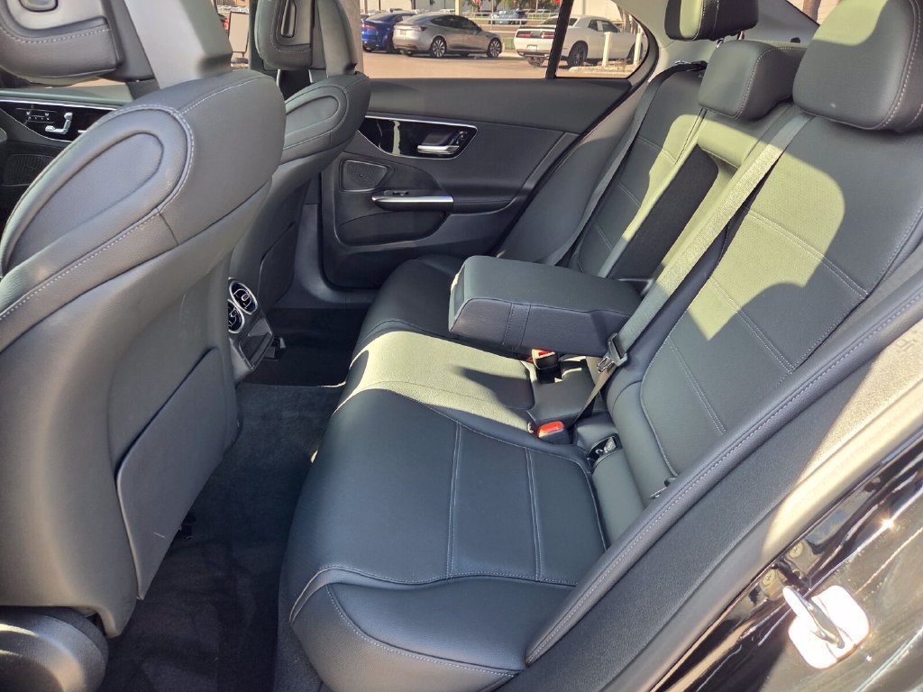2026 Mercedes-Benz C-Class Sedan C 300 - Photo 7
