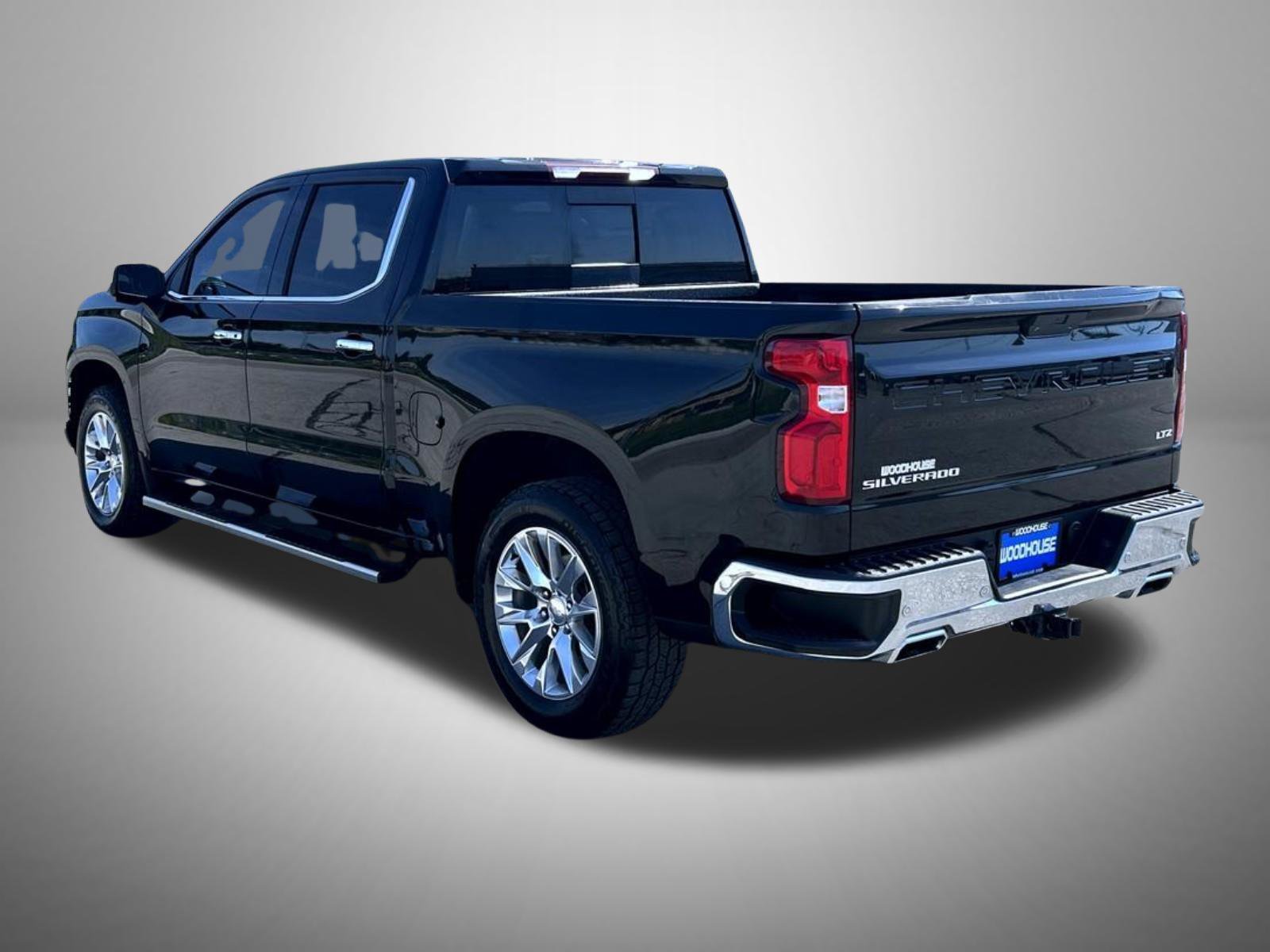 2021 Chevrolet Silverado 1500 LTZ - Photo 8