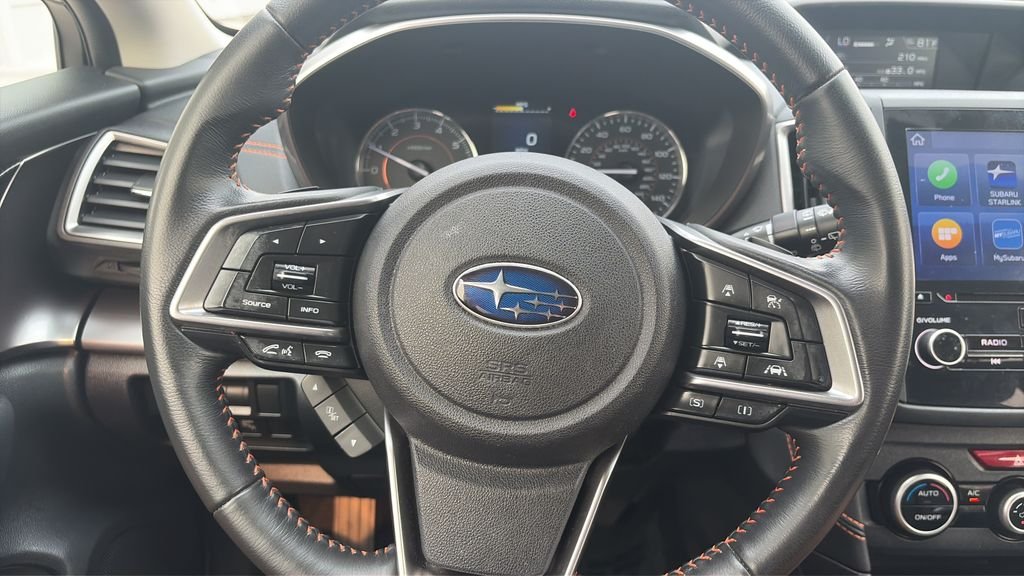 Used 2020 Crystal White Pearl Subaru Limited image 15