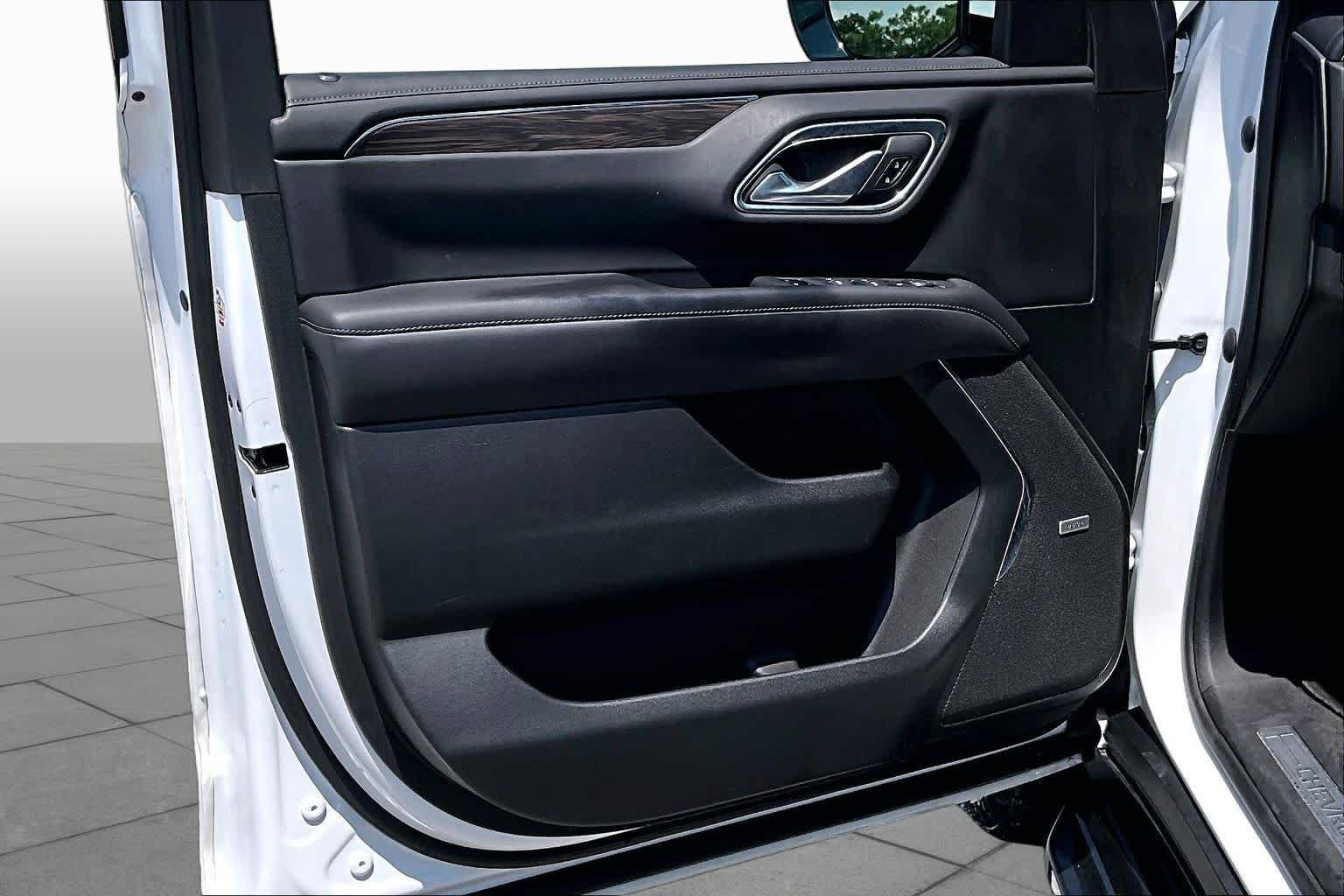 Used 2022 Summit White Chevrolet LT image 22