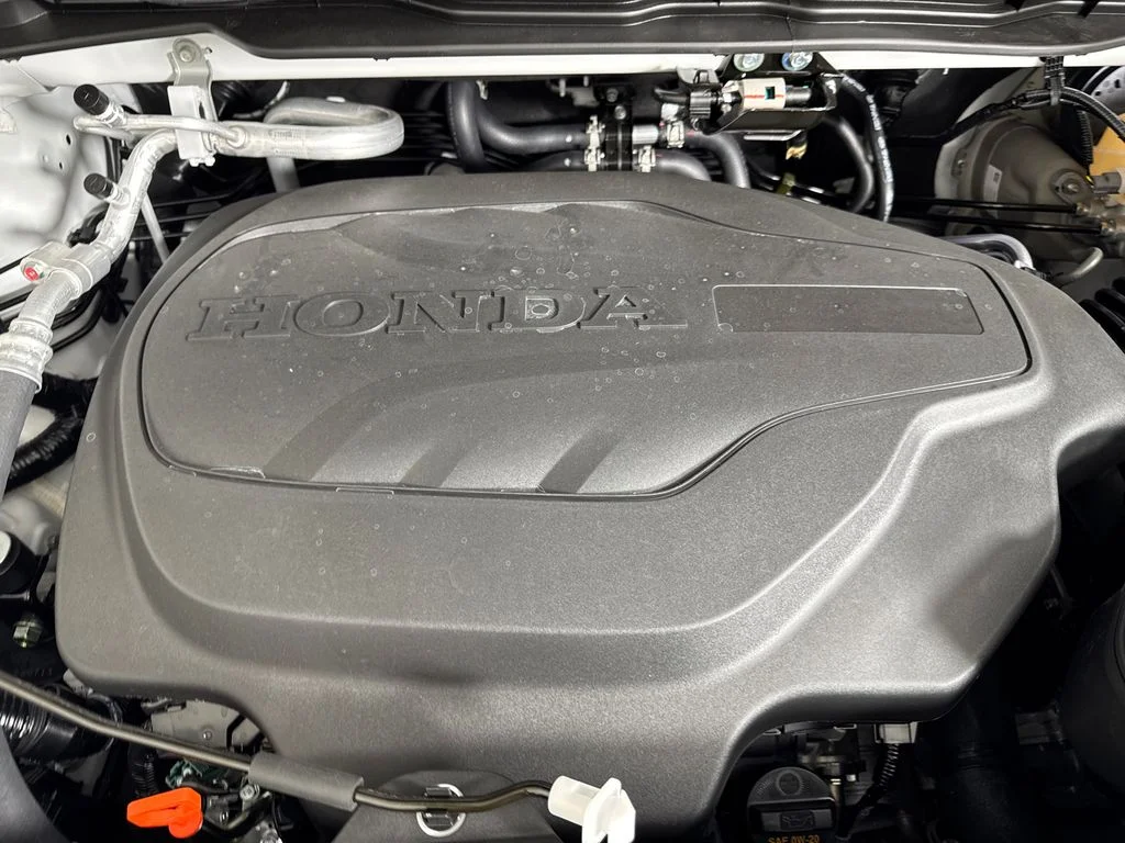 New 2026 Platinum White Pearl Honda Sport-L image 15