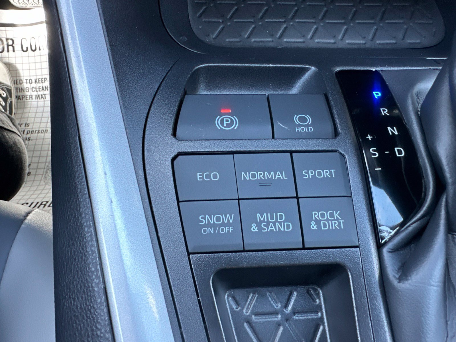 Used 2025 Blue Toyota XLE Premium image 66