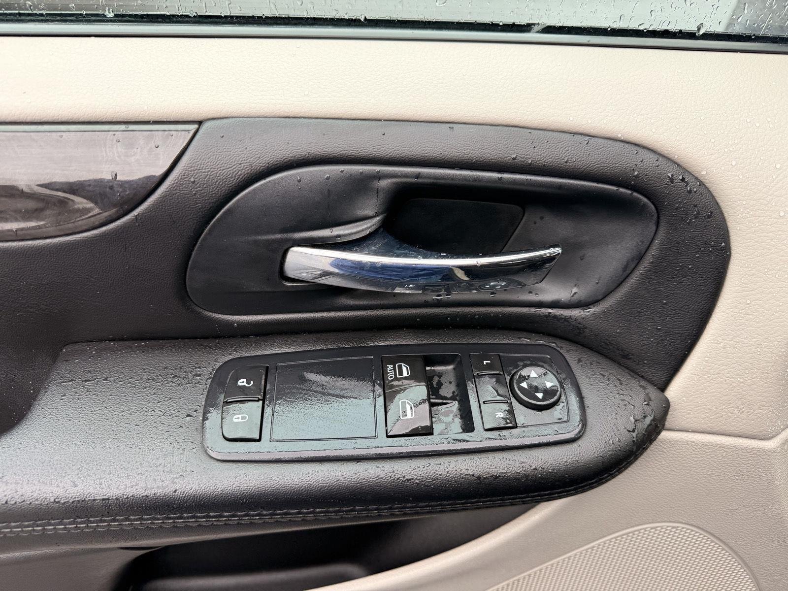 2014 Dodge Grand Caravan SE - Photo 13