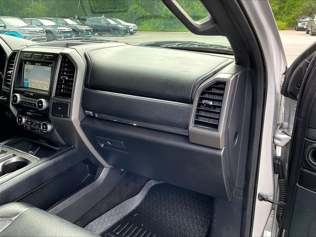 Used 2018 Silver Ford XLT image 13