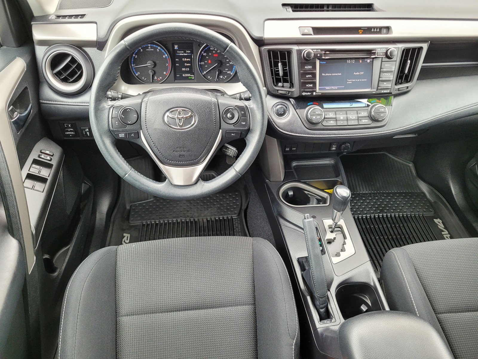 Used 2017  Toyota XLE image 13