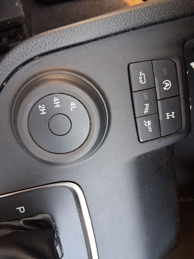 Used 2019 Saber Metallic Ford XLT image 11