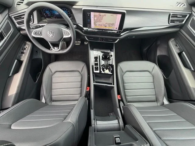New 2026 Deep Black Pearl Volkswagen 2.0T SEL R-Line Black image 22