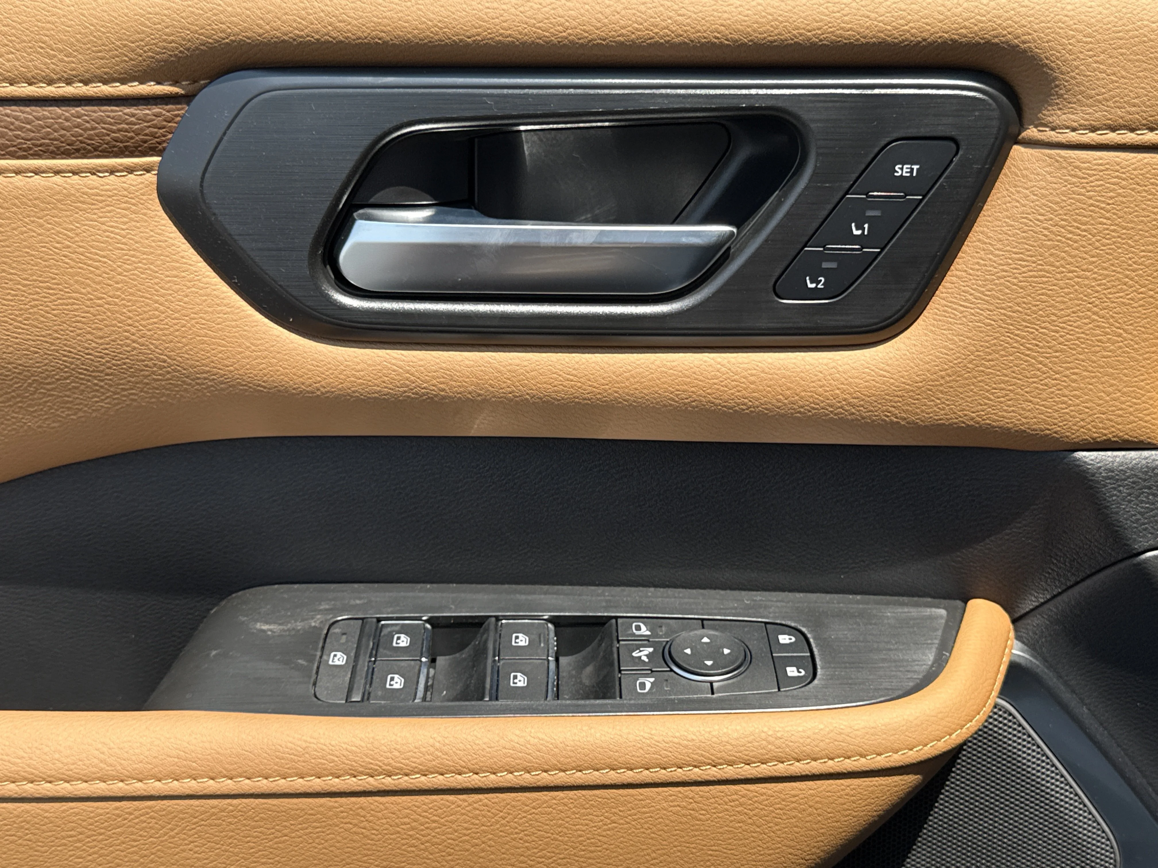 New 2026 Everest White Pearl Tricoat Nissan Platinum Reserve 4WD image 16