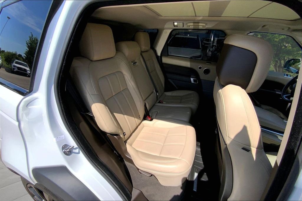 Used 2019 White Land Rover Supercharged image 24