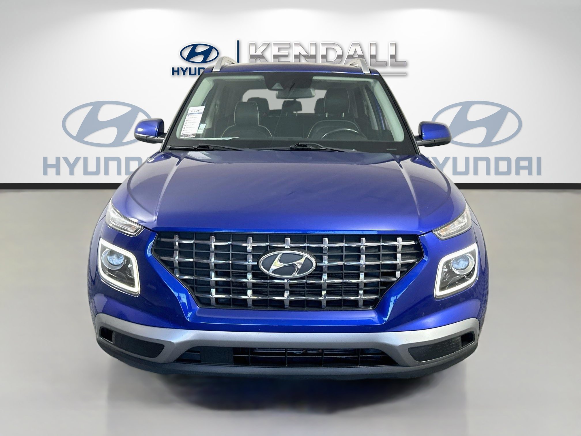 Used 2022 Intense Blue Hyundai Limited image 2