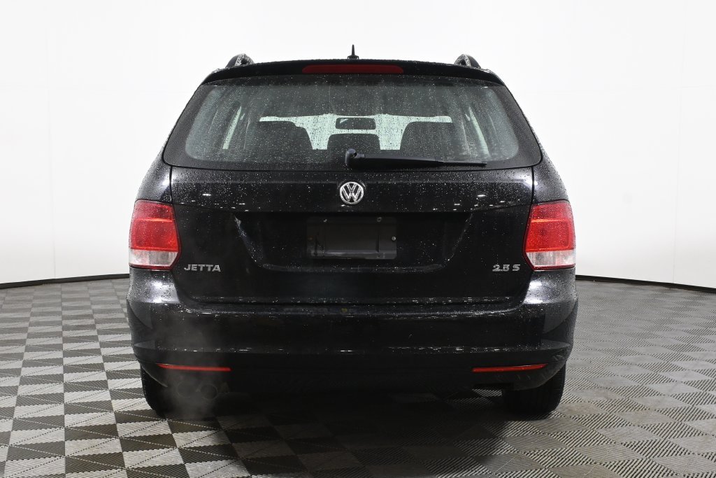Used 2013 Black Volkswagen 2.5L S image 10