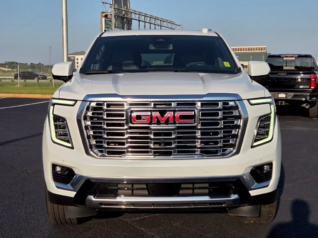 Used 2026 Glacier White Tricoat GMC Denali image 2