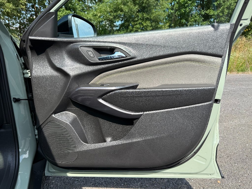 2026 Chevrolet Trax Activ - Photo 29