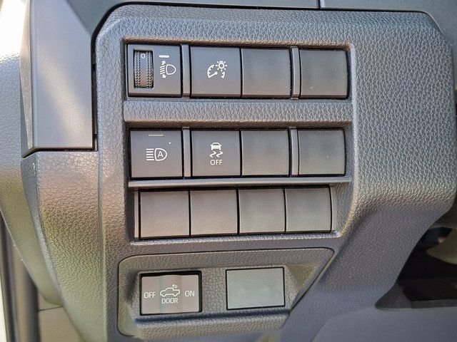 Used 2025 White Toyota SR image 13