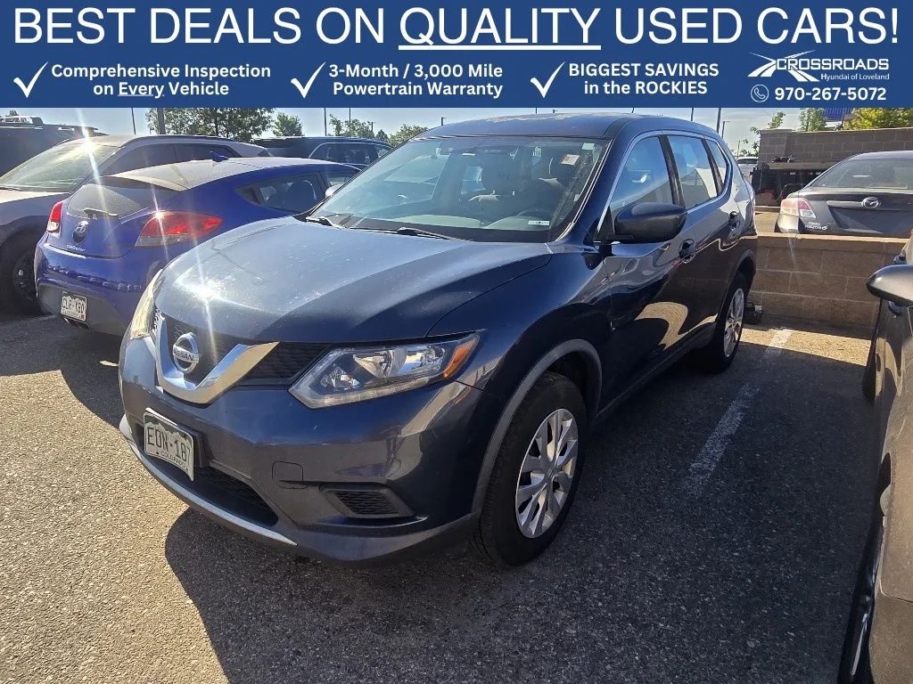 Used 2016 Arctic Blue Metallic Nissan SV image 1
