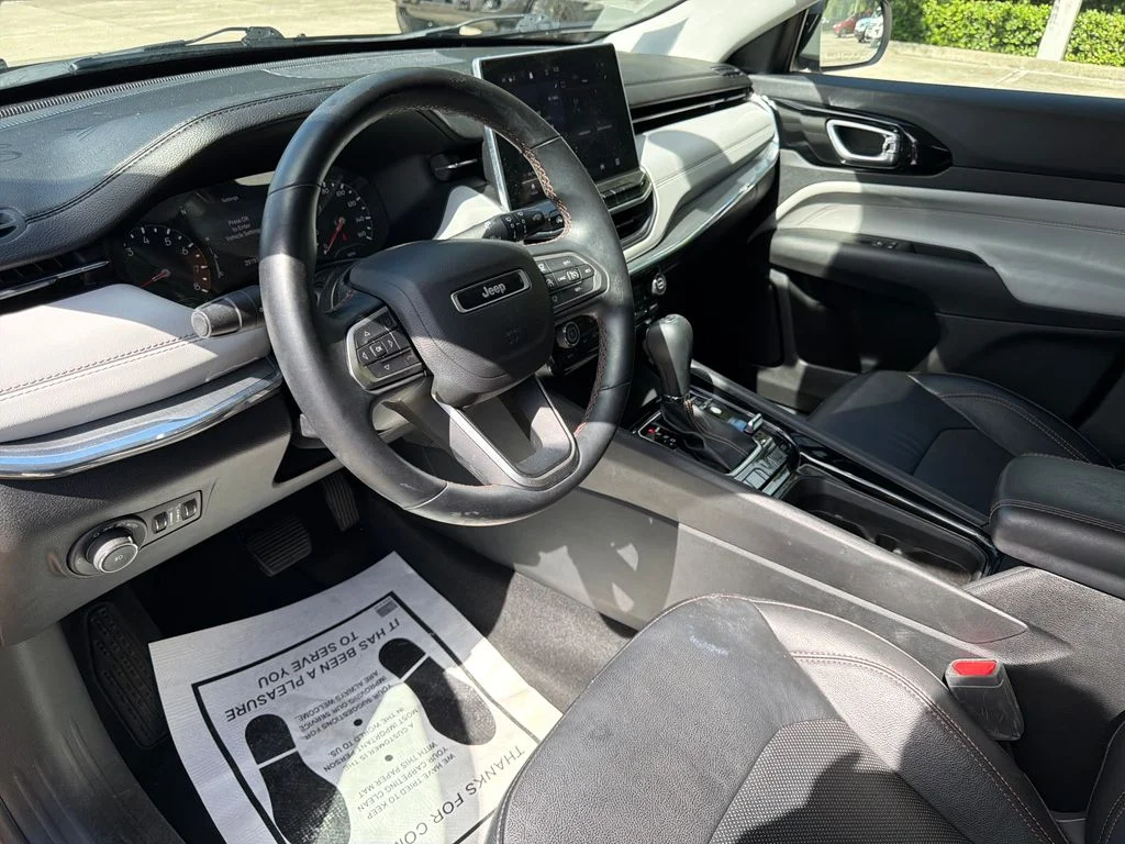 Certified Used 2022 Gray Jeep Limited image 6