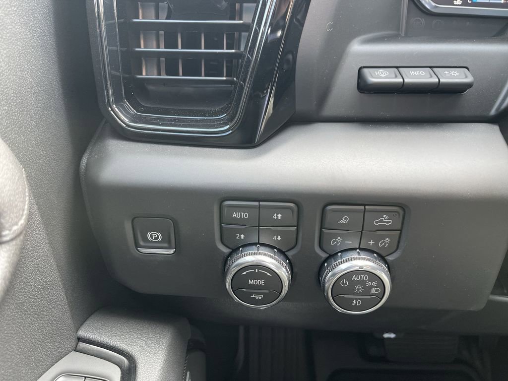 2026 GMC Sierra 1500 AT4 - Photo 18