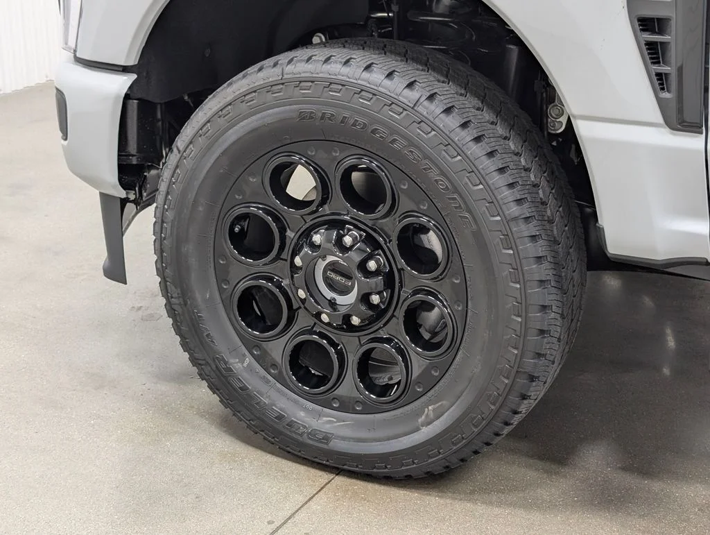 New 2026 Avalanche Ford F-250® Lariat® image 2