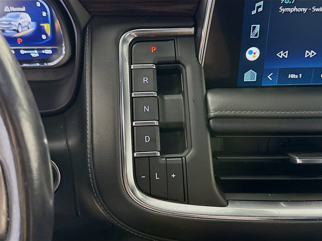 Used 2022 Black Chevrolet LT image 17