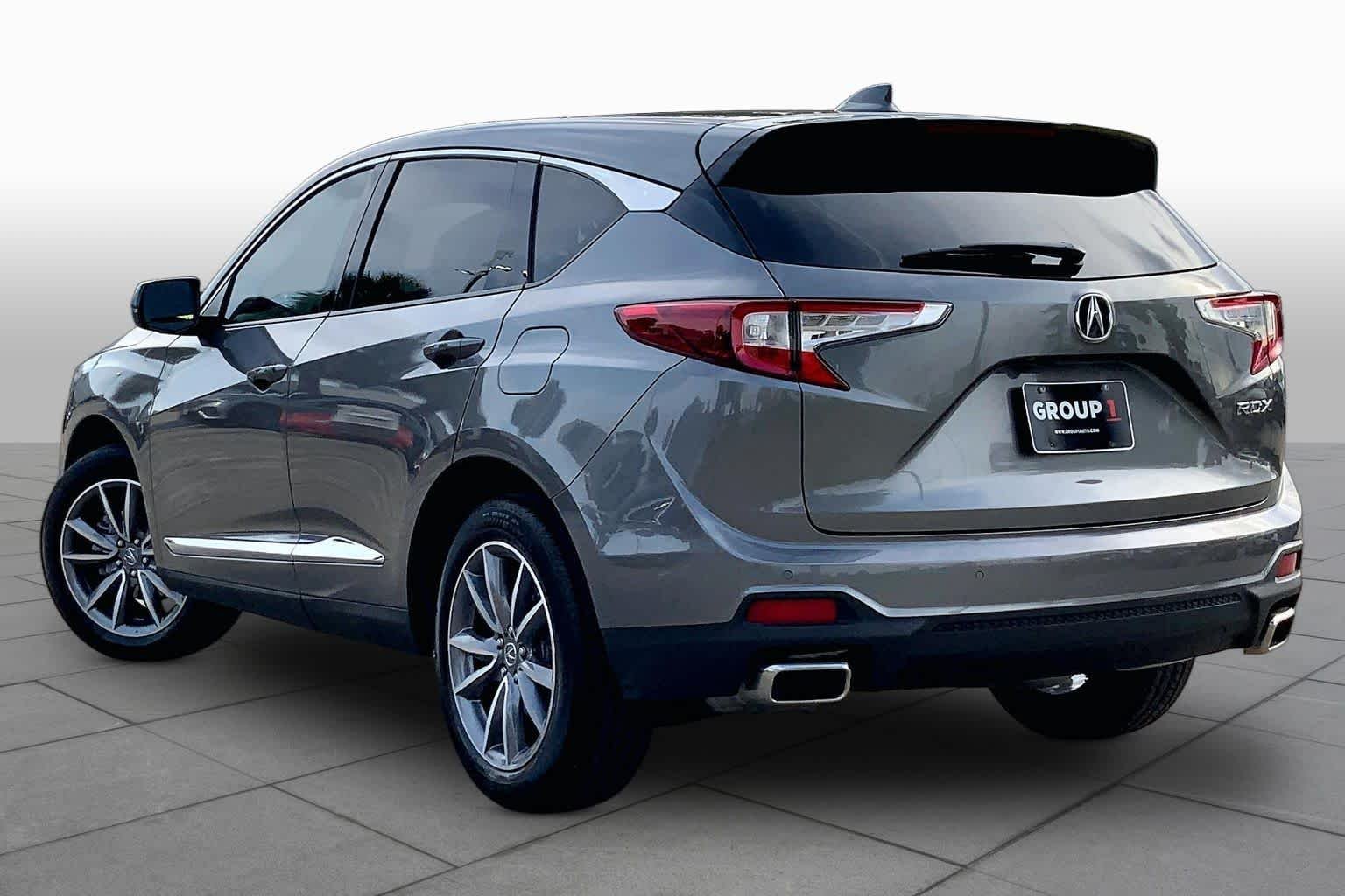 Used 2023 Liquid Carbon Metallic Acura w/Technology Package image 11