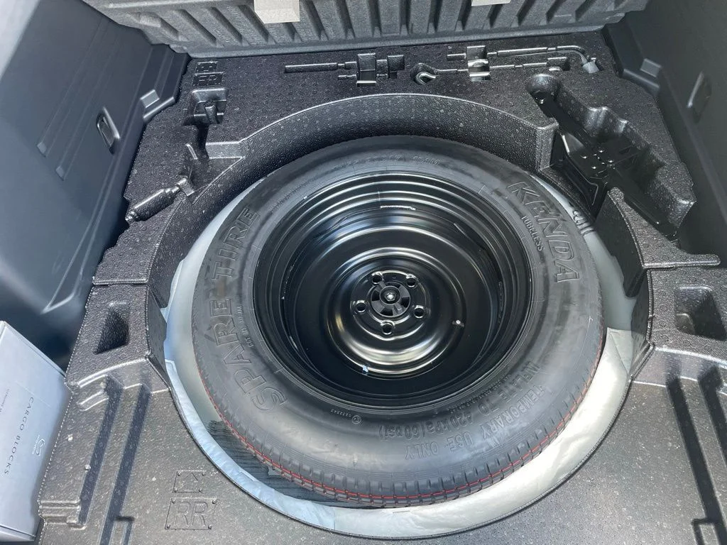Used 2025 Pearl Mazda 2.5 S Select Package image 15