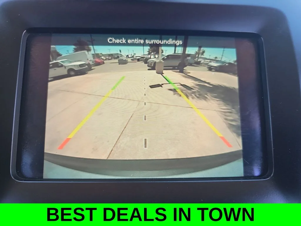 Used 2021 Silver Jeep Latitude Plus image 21