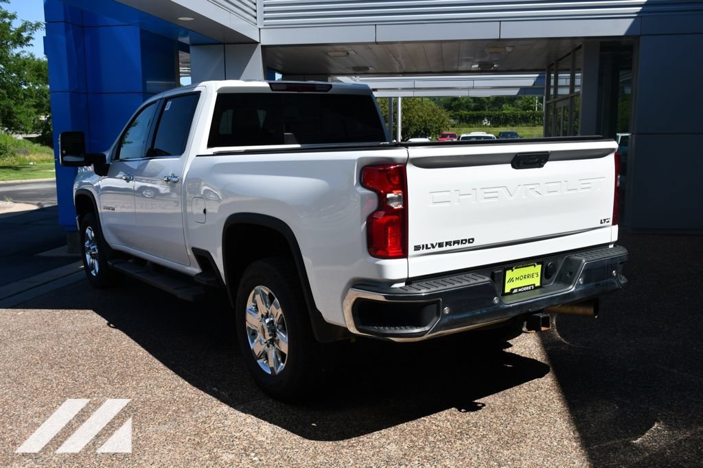 Used 2022 Summit White Chevrolet LTZ image 5